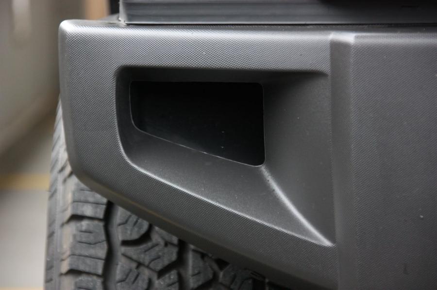 Детали экстерьера Hummer H3T Alpha 2009 года  (фото 36 из 41)
